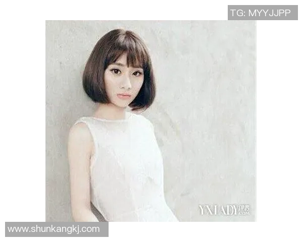 足球明星的超酷发型女展现个性魅力与时尚风潮的完美结合 足球明星的超酷发型女展现个性魅力与时尚风潮的完美结合