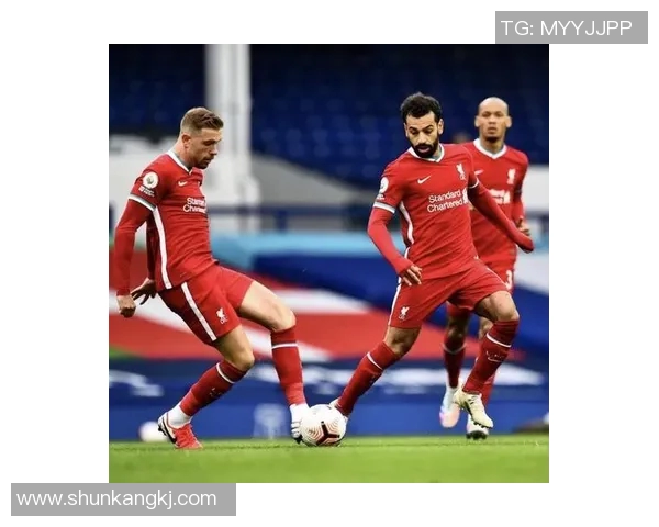 米兰对阵曼彻斯特联精彩直播全程回顾与分析 米兰对阵曼彻斯特联精彩直播全程回顾与分析